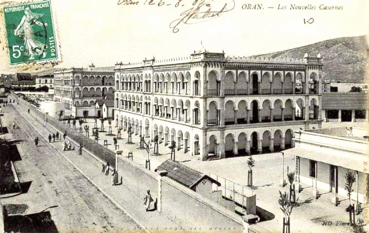 CA da- 006- Casernes artillerie et train des equipages.jpg